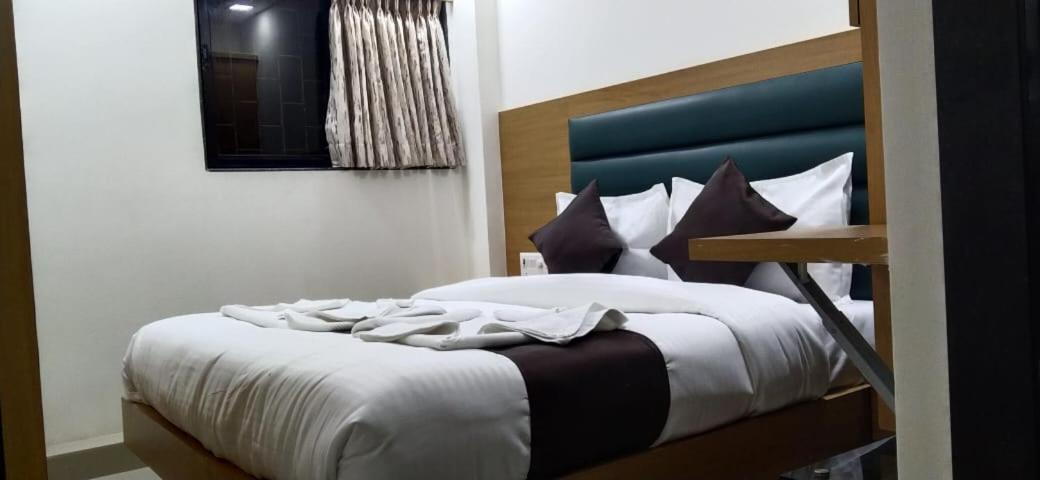 Hotel Sai Grand Residency Mumbai  Buitenkant foto